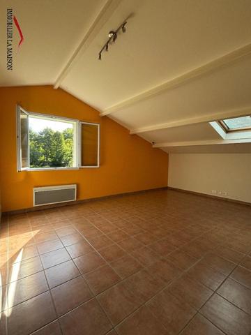 Charmant T2 - Beaux volumes pour cet appartement T2 ...