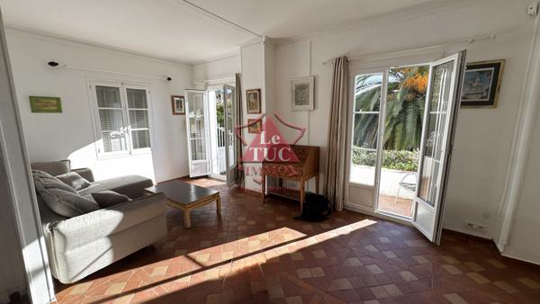 Appartement 2/3 pièces vue mer dans maison bourgeoise Grasse (06130)