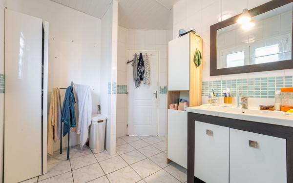 Maison à vendre    3 pièces •  Mimizan