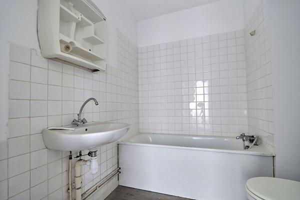 Appartement Aubervilliers 1 pièce(s) 24.75 m2