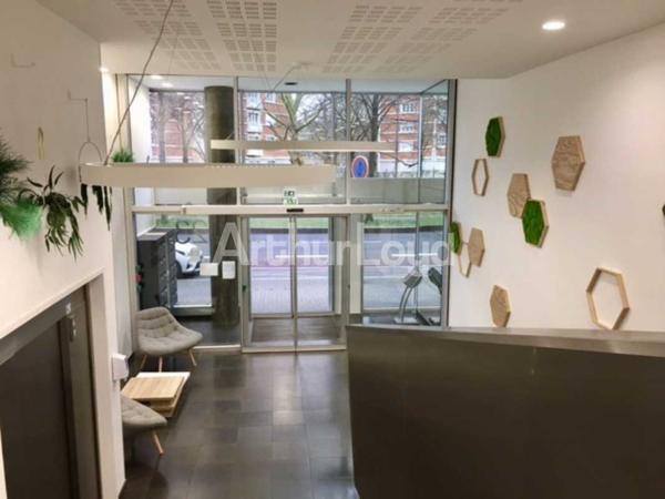 Bureaux à louer à Lille open space rénové avec terrasse privative 100 m²