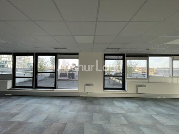 Bureaux à louer à Lille open space rénové avec terrasse privative 100 m²