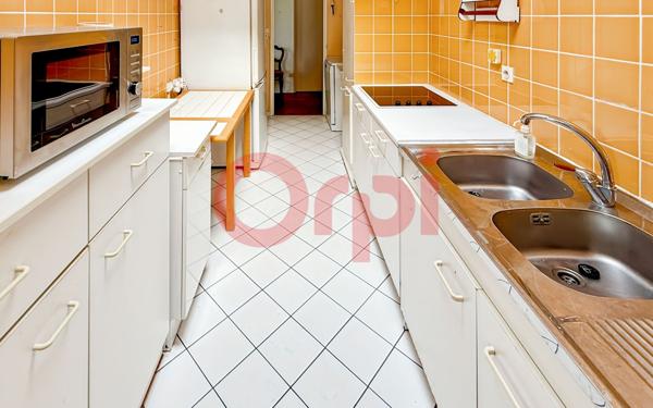 Appartement à vendre    6 pièces • 120 m2 Rillieux-la-Pape