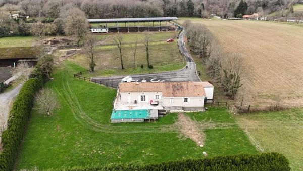 Maison à vendre |  Roumazières-Loubert |  4 pièces | 138 m²