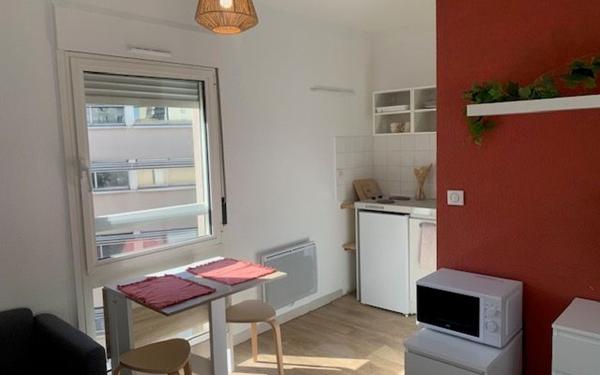 Appartement à vendre    2 pièces • 21 m2 Nîmes