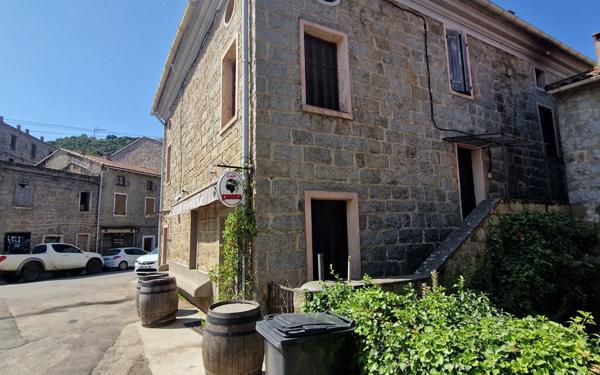 Maison à vendre    4 pièces • 194 m2 Moca-Croce
