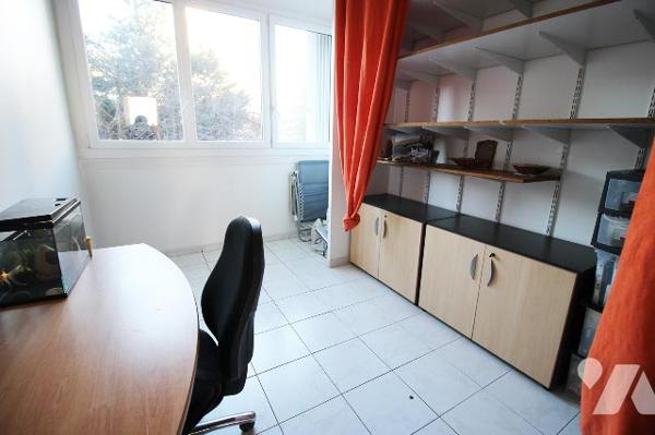 Très bel appartement T6/7 de 135m2 (Carrez) au sein d'une copropriété très agréable, dans le 12e