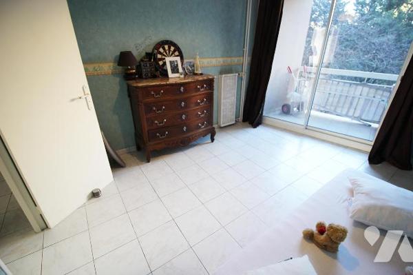 Très bel appartement T6/7 de 135m2 (Carrez) au sein d'une copropriété très agréable, dans le 12e