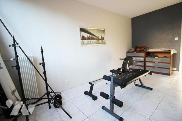 Très bel appartement T6/7 de 135m2 (Carrez) au sein d'une copropriété très agréable, dans le 12e