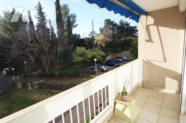 Très bel appartement T6/7 de 135m2 (Carrez) au sein d'une copropriété très agréable, dans le 12e