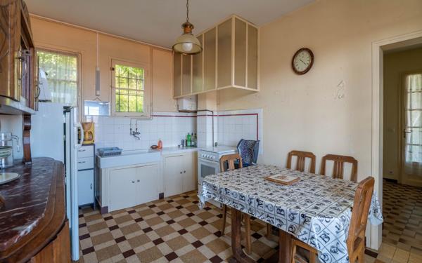 Maison à vendre    5 pièces •  Arcachon