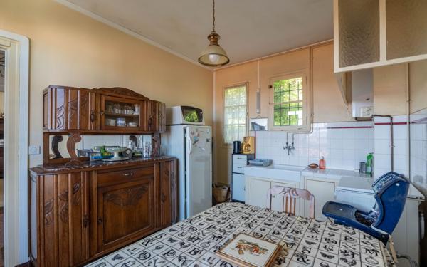 Maison à vendre    5 pièces •  Arcachon