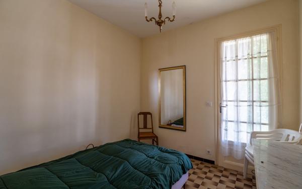 Maison à vendre    5 pièces •  Arcachon