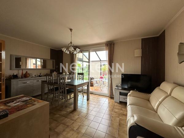 Maison très bien entretenue offrant 4 chambres !