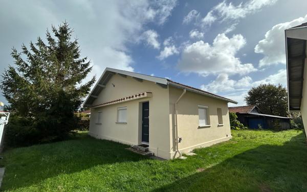 Maison à louer    3 pièces • 80 m2 Sainte-Eulalie-en-Born