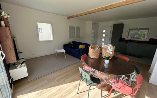 Maison à louer    3 pièces • 80 m2 Sainte-Eulalie-en-Born