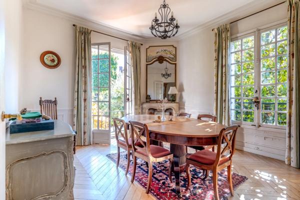 Le Chesnay – Plateau Saint-Antoine | Maison bourgeoise de charme avec jardin enchanteur de 700 m², sans vis-à-vis