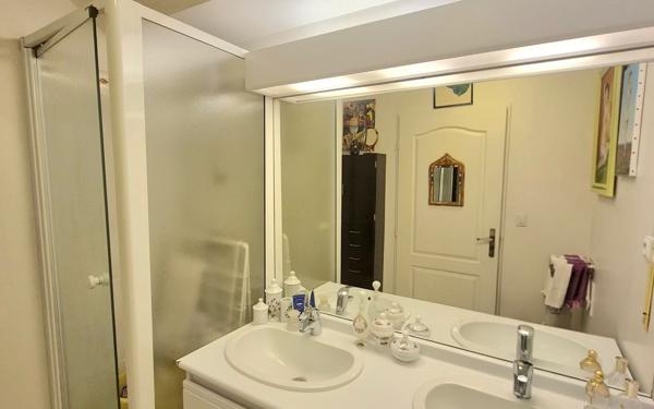 Appartement à vendre    3 pièces • 72,84 m2 Rosny-sous-Bois