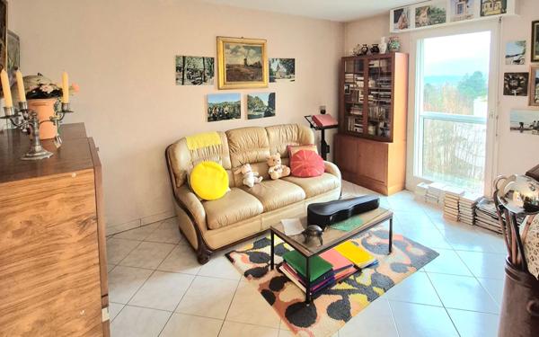 Appartement à vendre    3 pièces • 72,84 m2 Rosny-sous-Bois