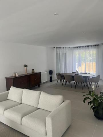 Maison Le Mans  RIBAY UNIVERSITE HOPITAL 8 pièce(s) 210 m2