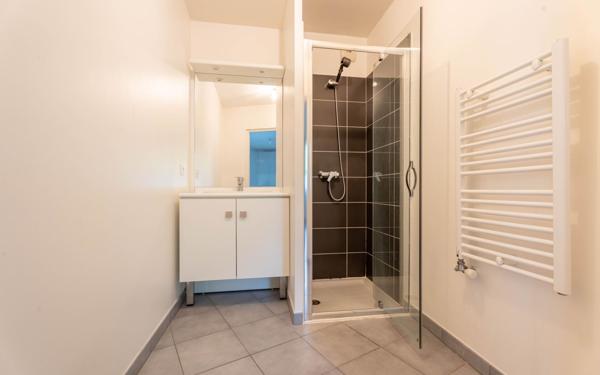 Appartement à vendre    2 pièces • 45 m2 Lyon 7