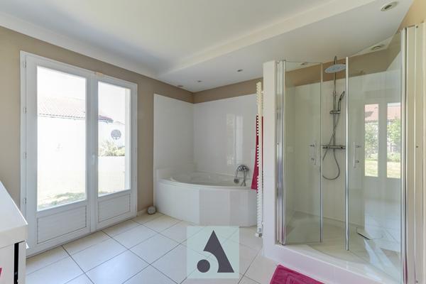 Villa 6 pièces 161 m2