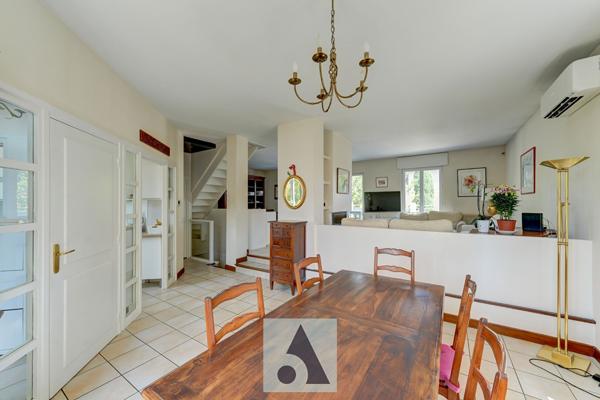 Villa 6 pièces 161 m2