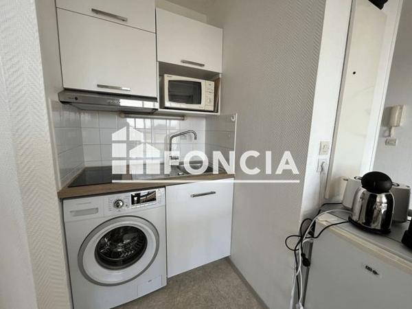 Location Appartement meublé 2 pièces 26.09 m² - AVENUE JEAN MONNET La Rochelle 17000