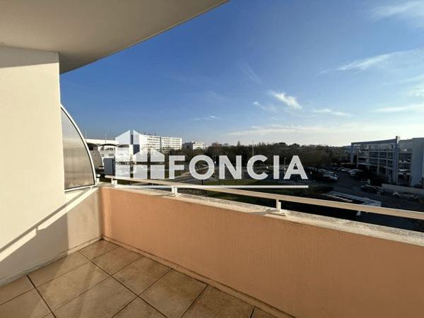 Location Appartement meublé 2 pièces 26.09 m² - AVENUE JEAN MONNET La Rochelle 17000