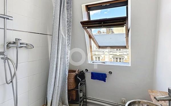 Appartement à vendre    2 pièces • 38,06 m2 Paris 15