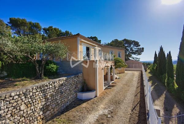 Villa dominante de 130 m² - Plain-pied, Vue panoramique & DPE B