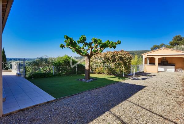 Villa dominante de 130 m² - Plain-pied, Vue panoramique & DPE B