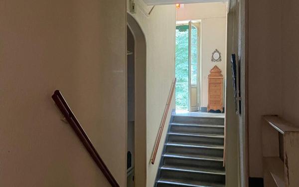 Maison à vendre    8 pièces • 283,69 m2 Pierrelatte