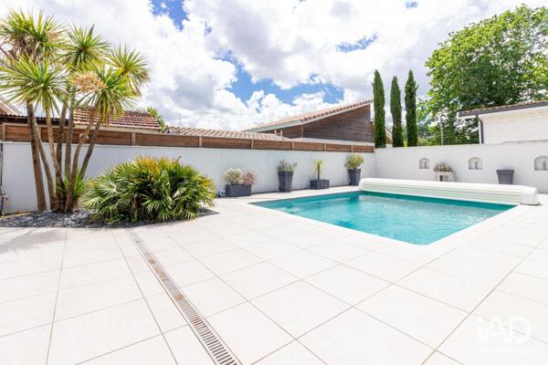Maison à vendre 6 pièces 193 m² Pessac