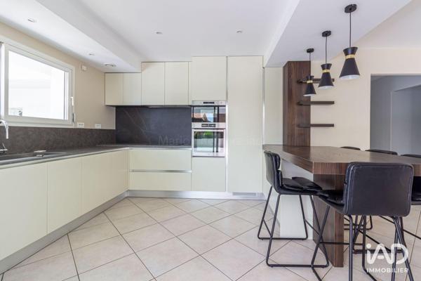 Maison à vendre 6 pièces 193 m² Pessac