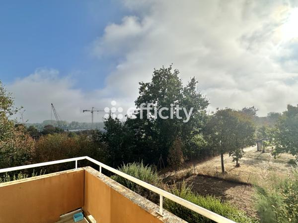 Appartement
         3 pièces
        - 62 m² 188 125 € *