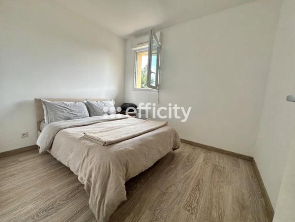 Appartement
         3 pièces
        - 62 m² 188 125 € *