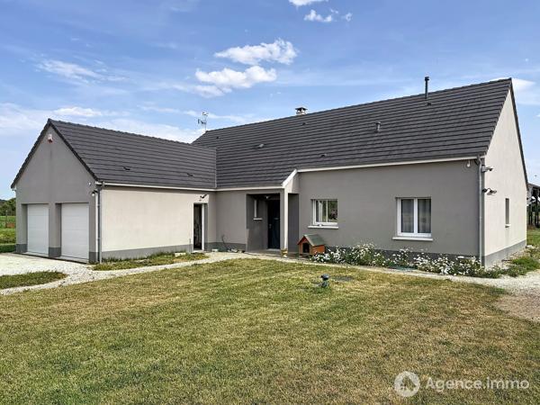 À vendre - Maison contemporaine, 5 pièces située à Saint-Denis-de-l'Hôtel (45550)