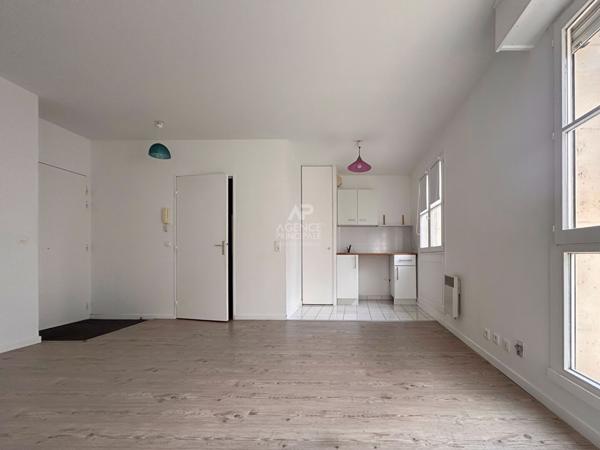 Appartement Poissy 2 pièce(s) 36 m2 Loyer 893 €/mois charges comprises **  - Référence  9316