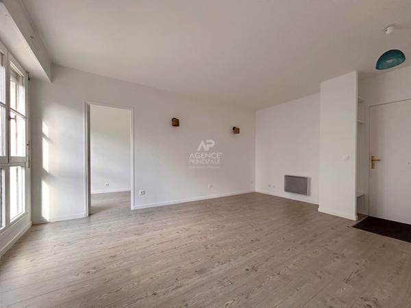 Appartement Poissy 2 pièce(s) 36 m2 Loyer 893 €/mois charges comprises **  - Référence  9316