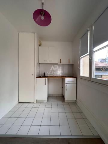 Appartement Poissy 2 pièce(s) 36 m2 Loyer 893 €/mois charges comprises **  - Référence  9316