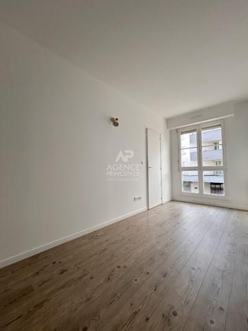 Appartement Poissy 2 pièce(s) 36 m2 Loyer 893 €/mois charges comprises **  - Référence  9316