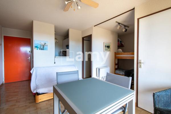 Appartement avec balcon petite vue mer et garage