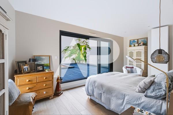 CHAVILLE - Centre Rive droite - Maison récente en bois 995 000 € **  - Référence  747-C
