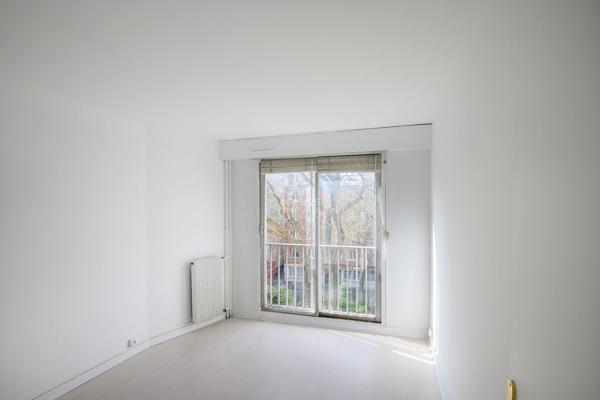 PARIS 18ÈME - MÉTRO MARX DORMOY - MARCHE DE L'OLIVE 635 000 € **  - Référence  6879-VC