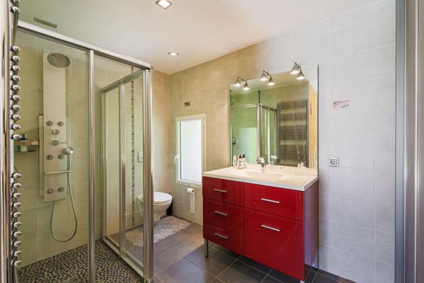 Vente Maison de luxe Saint-Égrève 6 Pièces 204 m²