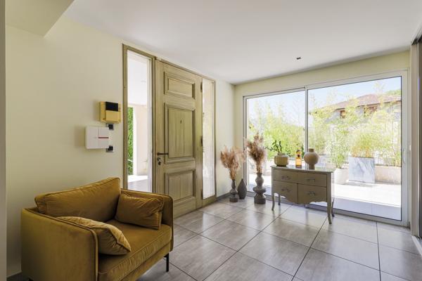 Vente Maison de luxe Saint-Égrève 6 Pièces 204 m²