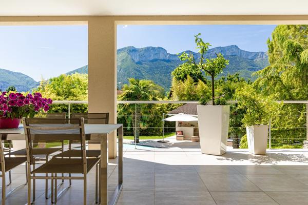 Vente Maison de luxe Saint-Égrève 6 Pièces 204 m²