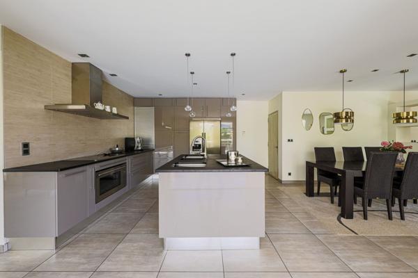 Vente Maison de luxe Saint-Égrève 6 Pièces 204 m²