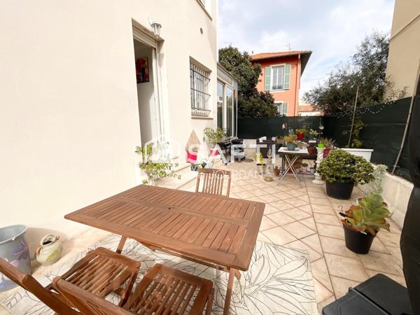 Rare ! Spacieux et élégant T2 avec terrasse de 42m2 - Libération